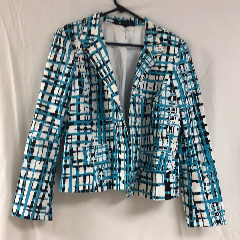 Ellen Tracy Blue & Black Blazer